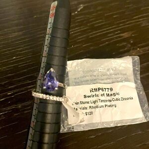 NWT SIZE 5 BP RING 🖤